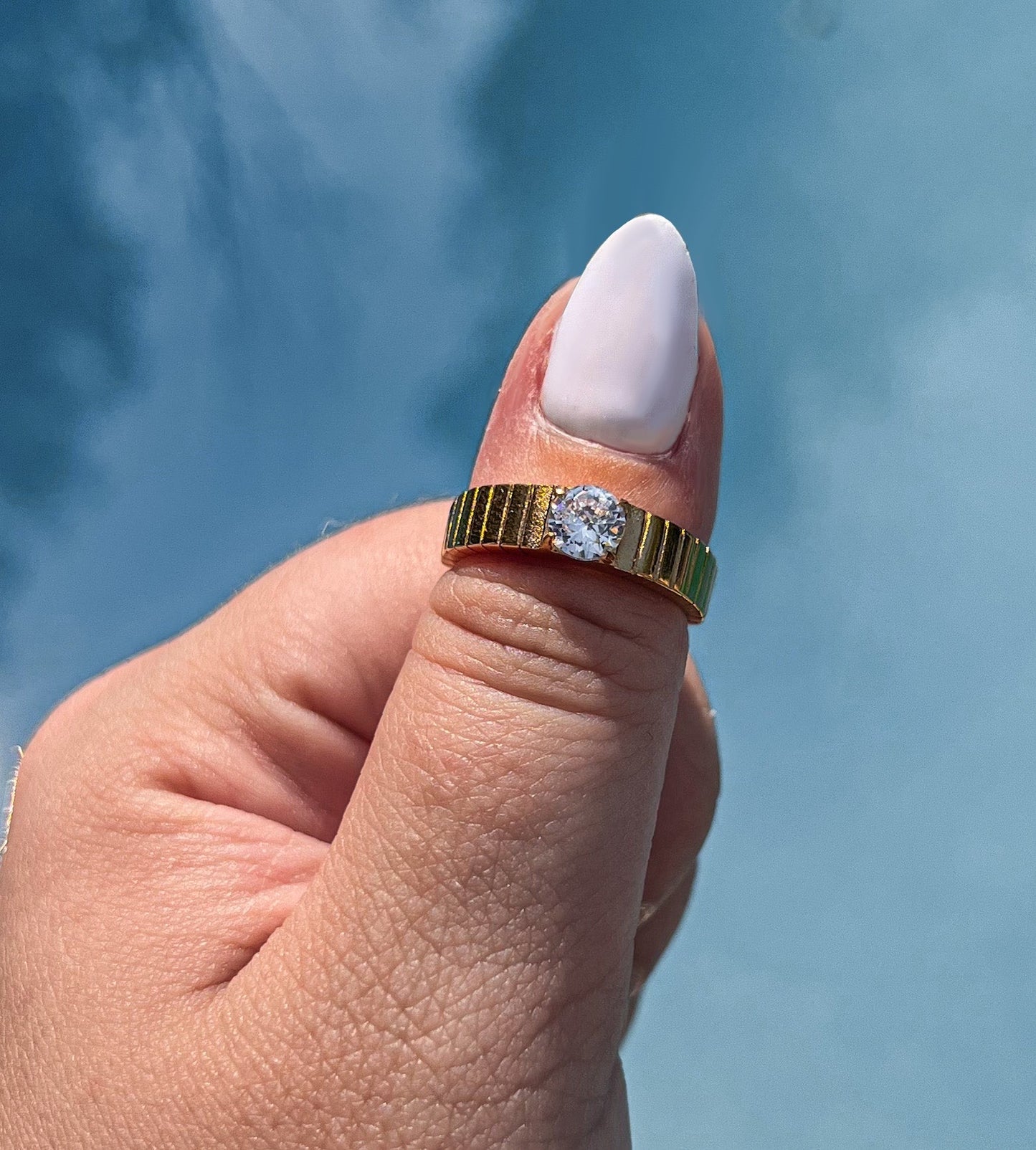 Thalia ring