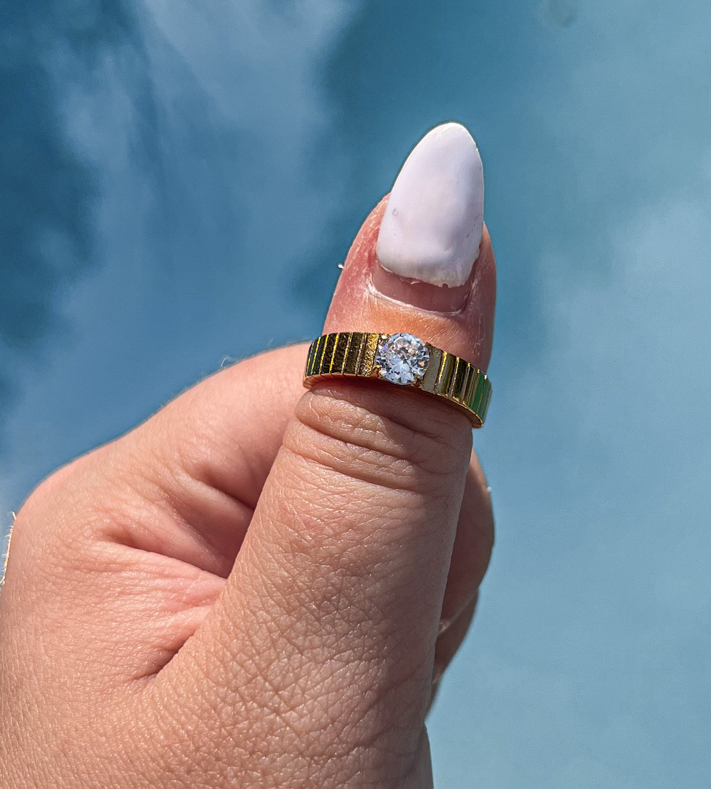 Thalia ring