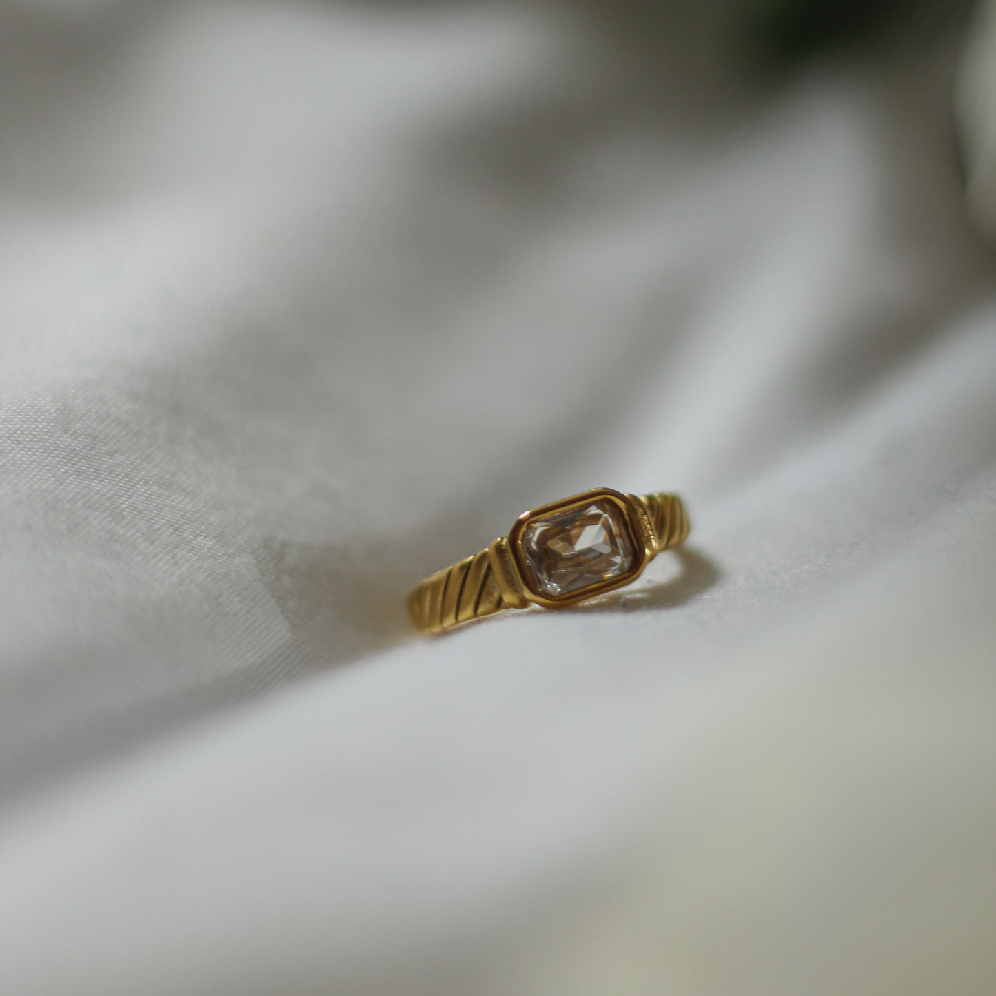 Diamond - Gold