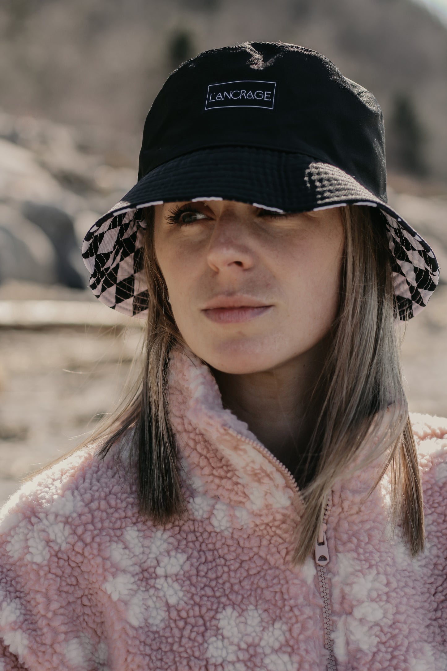 Checkered bucket hat
